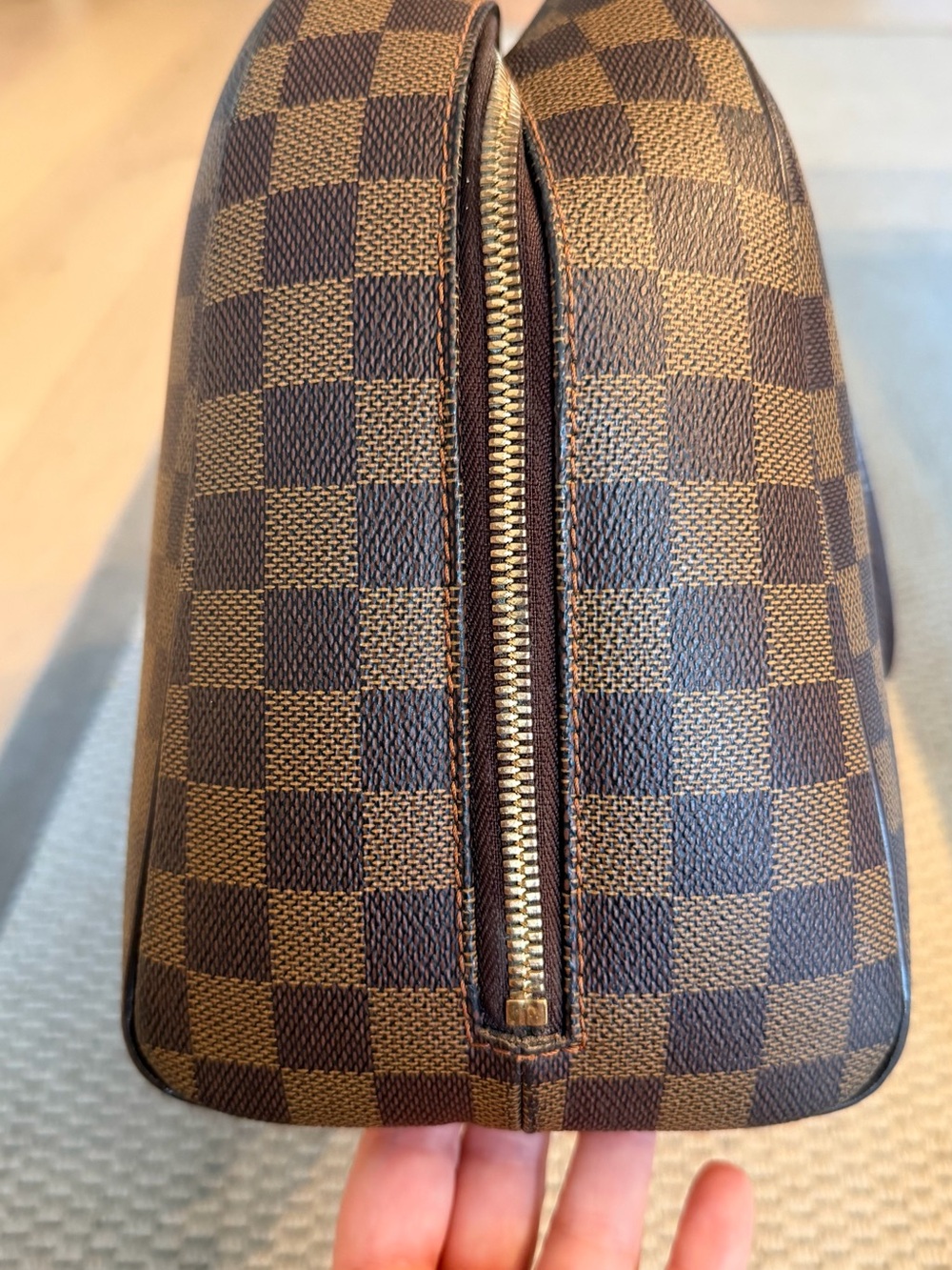 Louis Vuitton Nolita in Damier Ebene - Picture 6 of 8